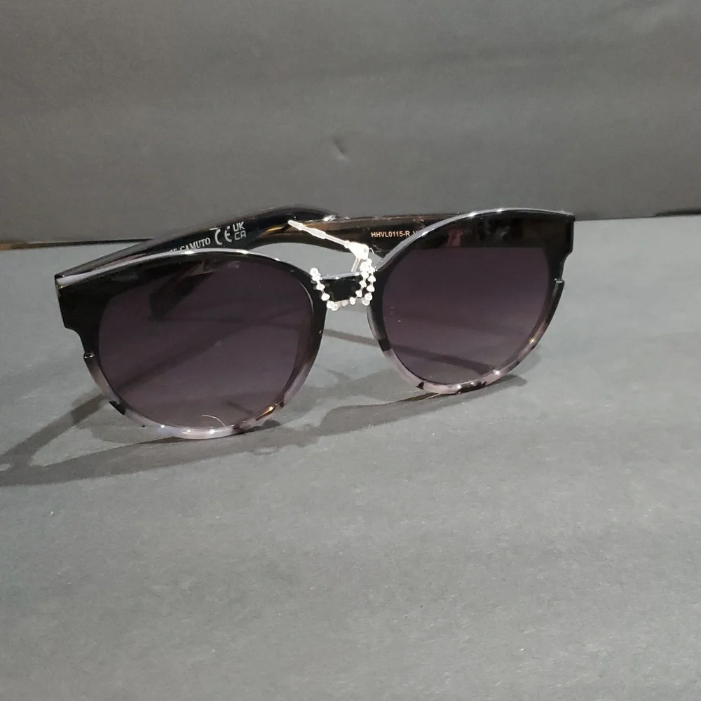 Vince Camuto vc1061 black and Gray multi fade lens sunglasses new‎